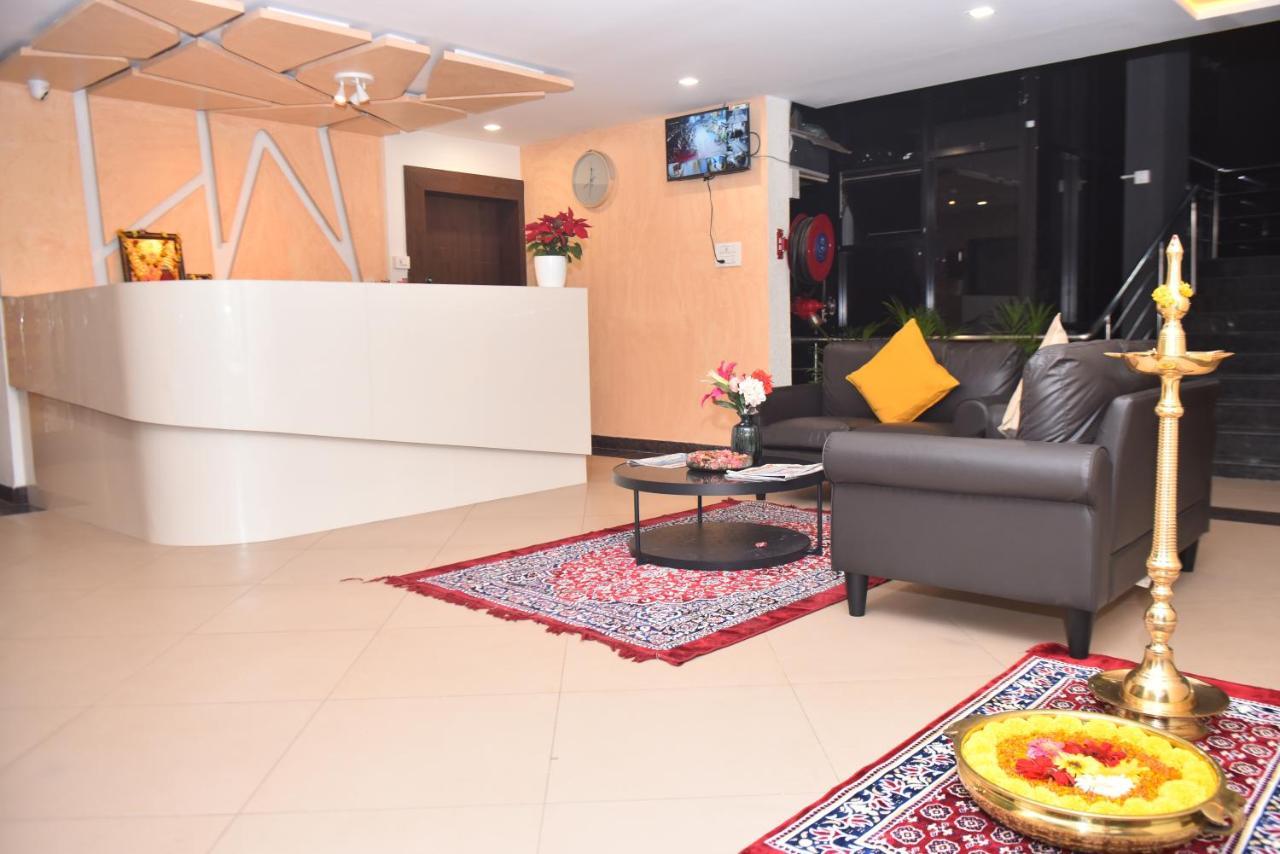 Apartament M R Residency Dharwad. Zewnętrze zdjęcie